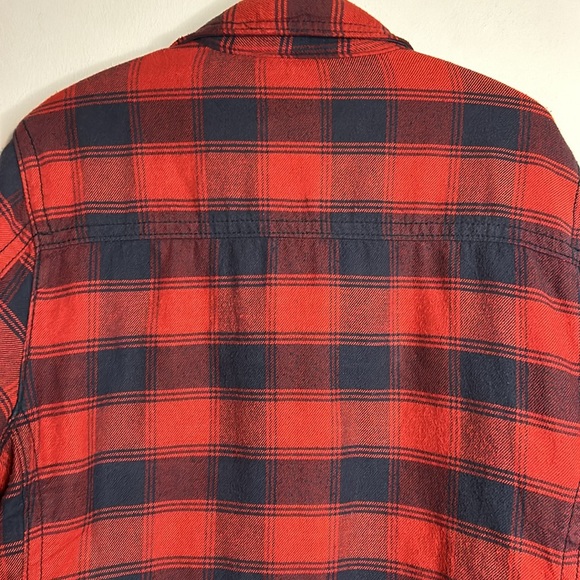 Abercrombie and Fitch Lined Button Down Flannel - Picture 9 of 16